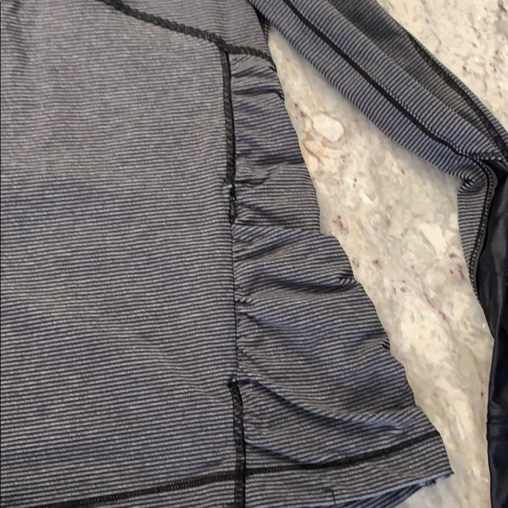 Form fitting lululemon jacket - Picture 4 of 7